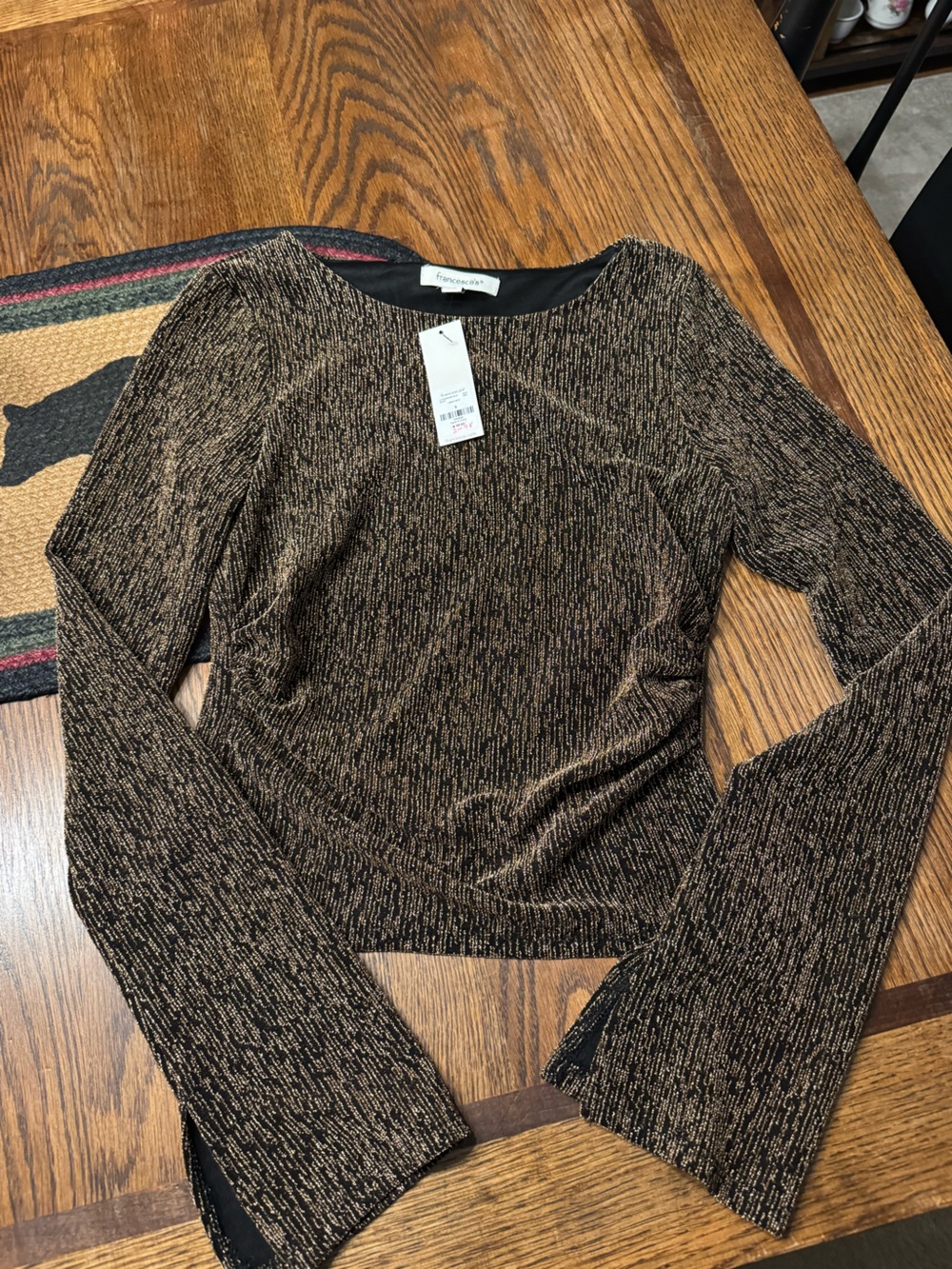 Francesca's Collections Black & Gold Metallic Crewneck Sweater